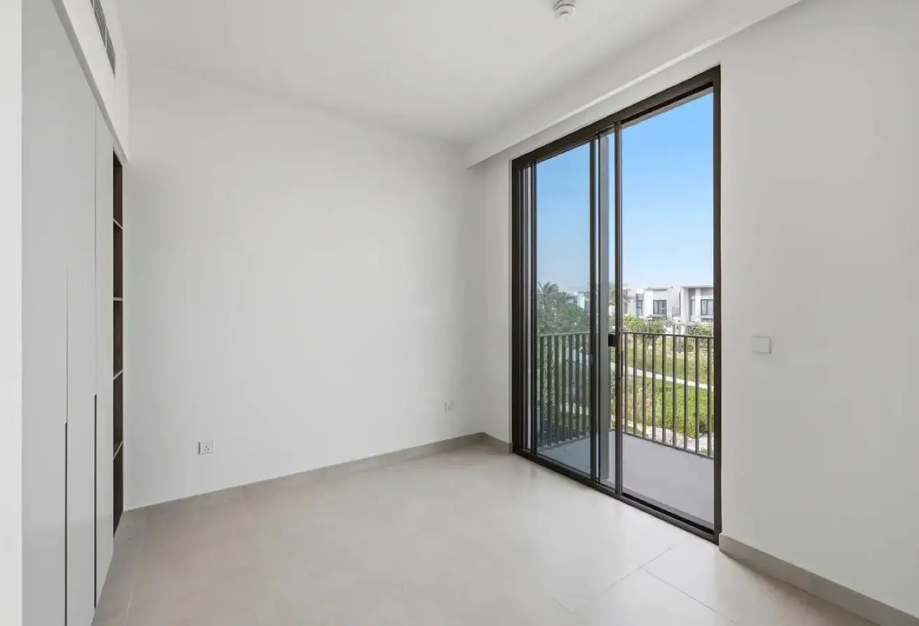 3BR + Maid’s Townhouse | Orania, The Valley | Vacant